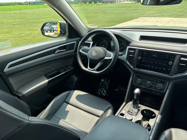 Used 2021 Volkswagen Atlas SE w/ Panoramic Sunroof Package AWD/4WD image 25