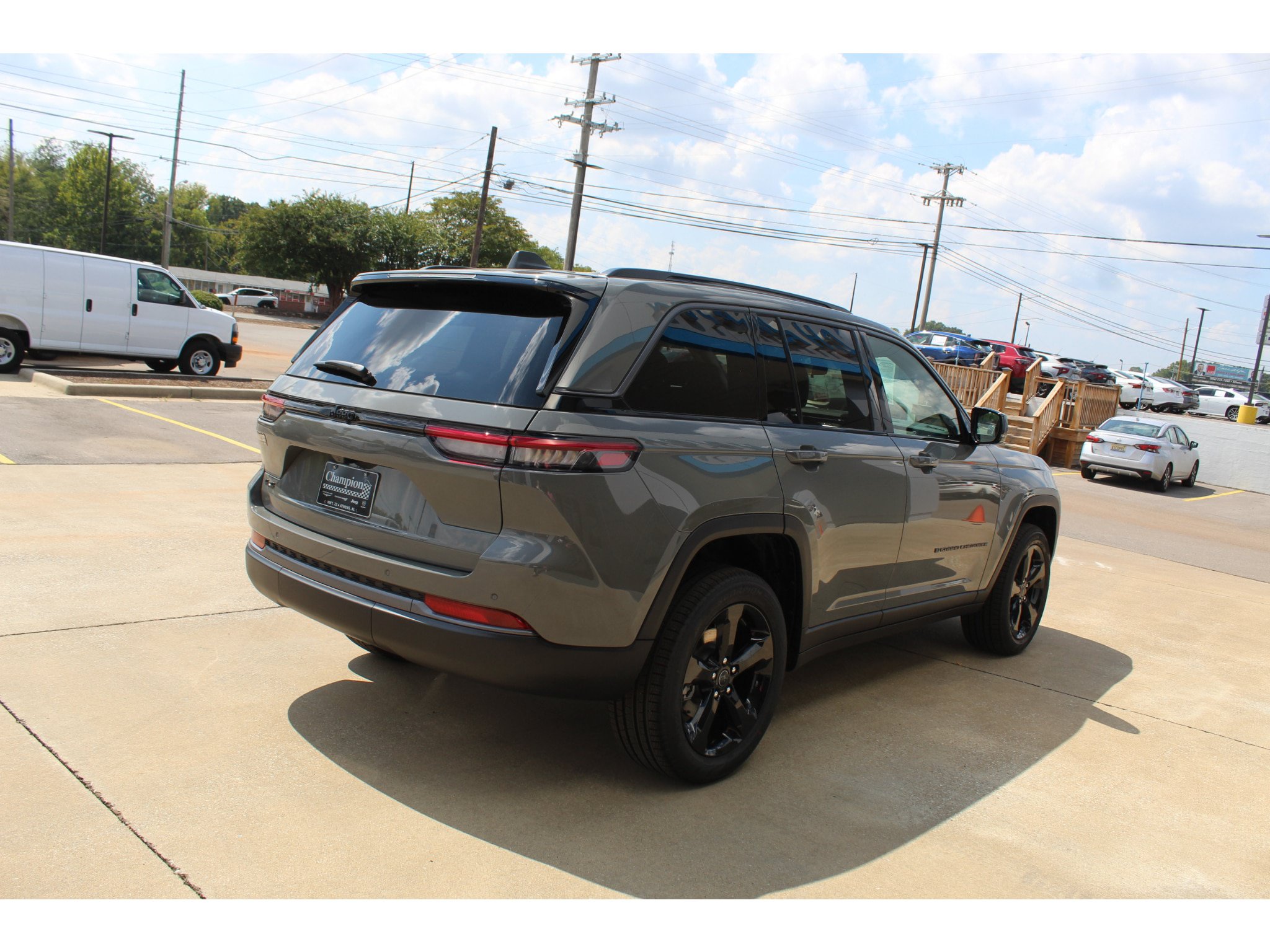 New 2027 Jeep Grand Cherokee Limited AWD/4WD image 5