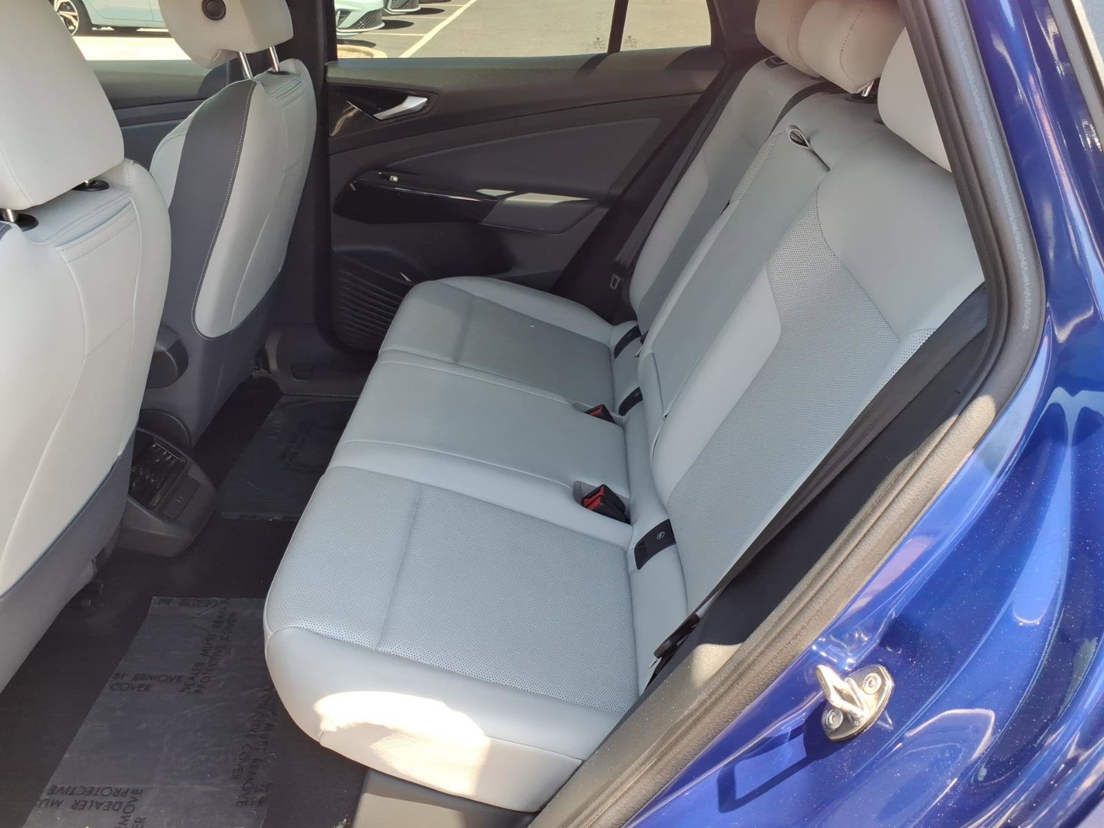 Certified 2021 Volkswagen ID.4 Pro S w/ Gradient Package image 21