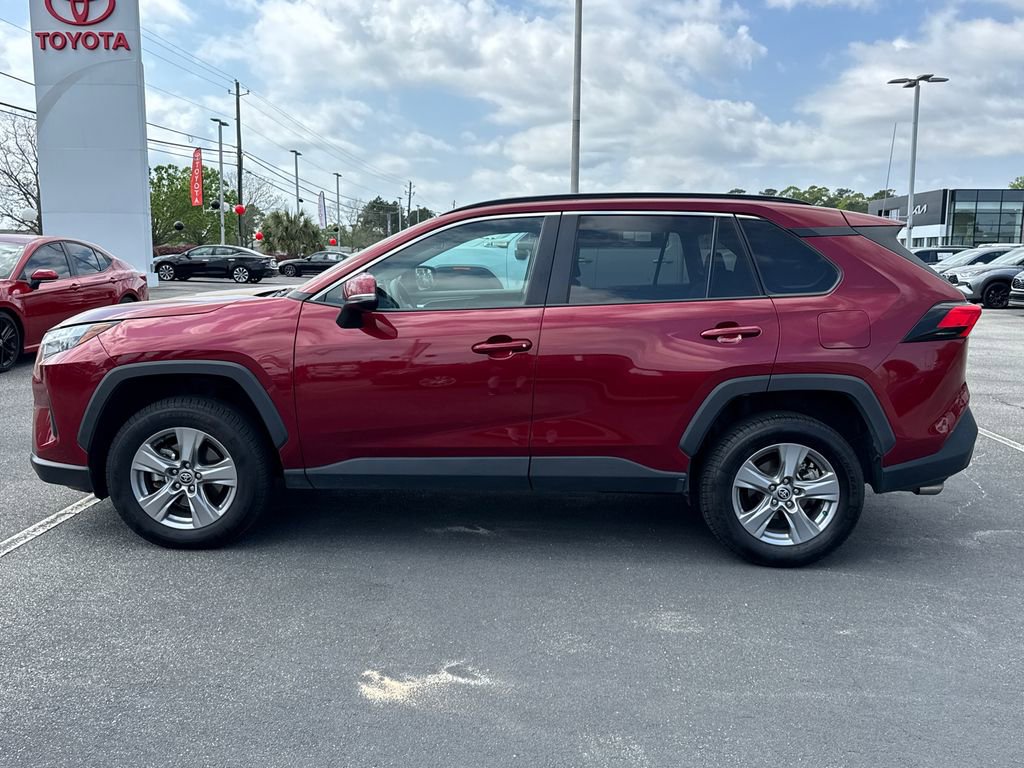 Used 2022 Toyota RAV4 XLE image 6