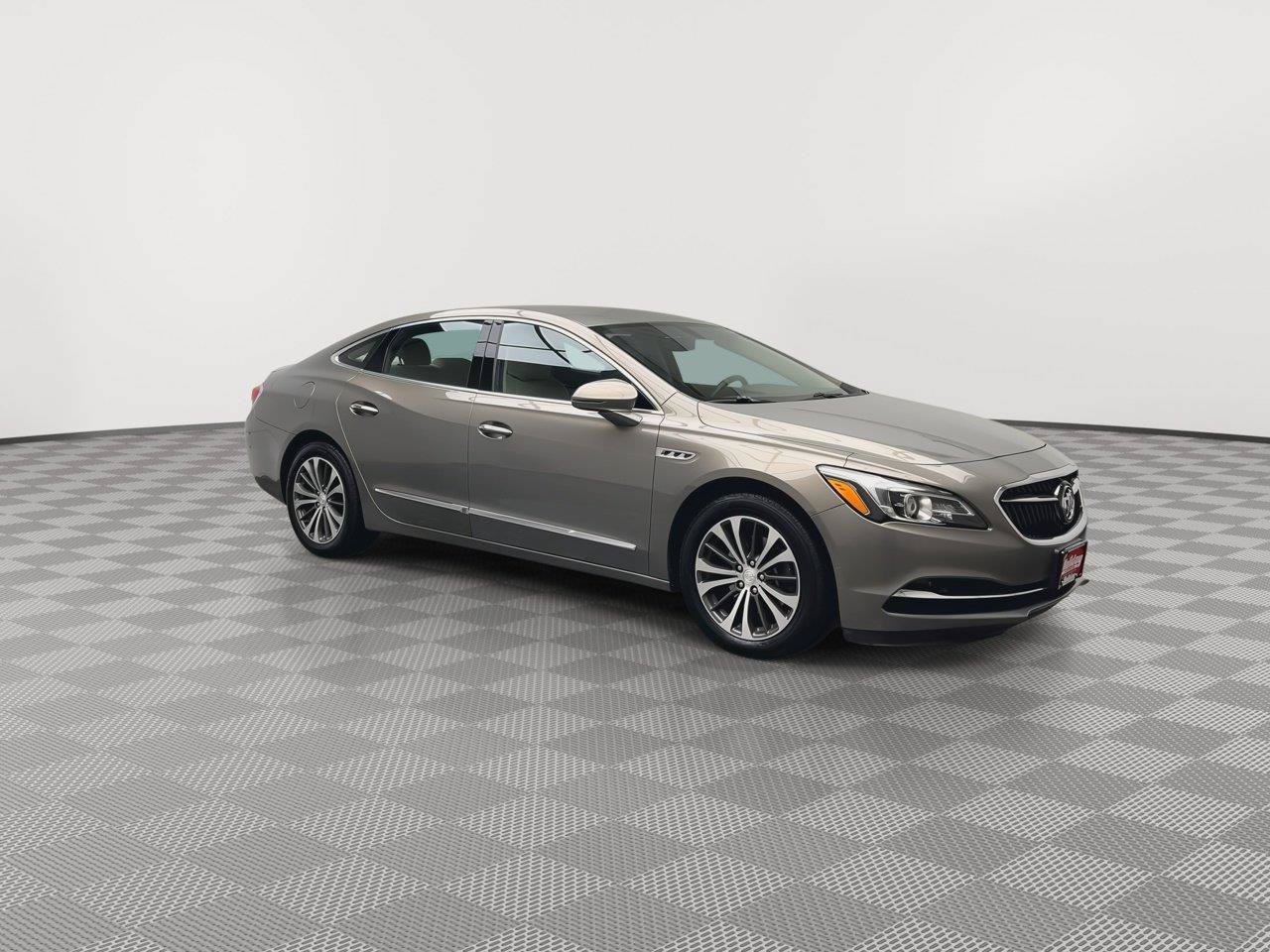Used 2017 Buick LaCrosse Essence FWD image 31