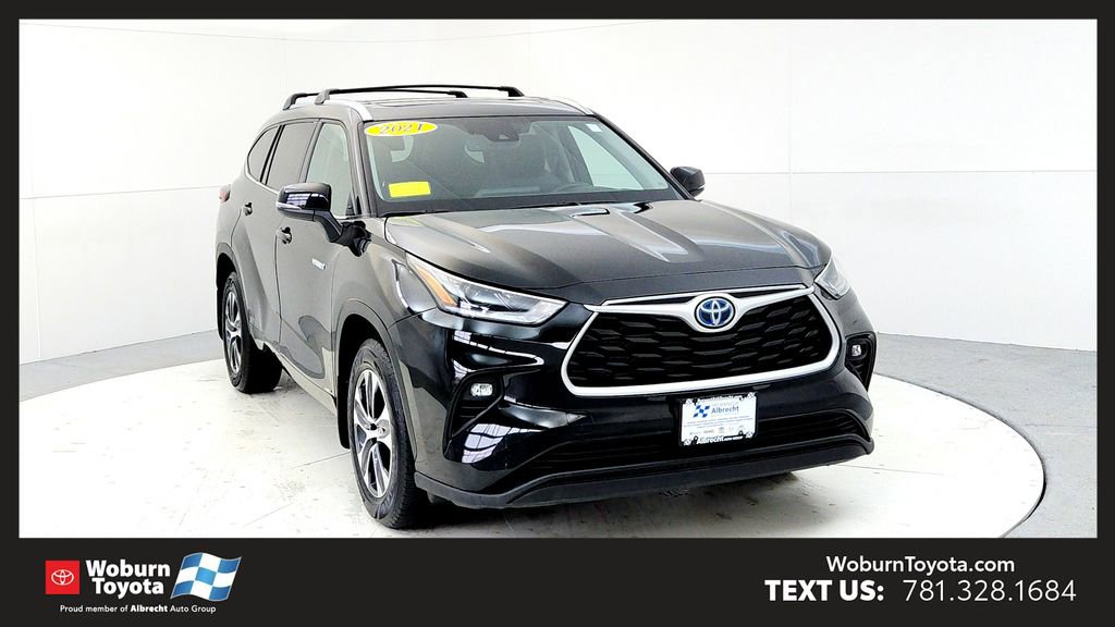 Used 2021 Toyota Highlander XLE