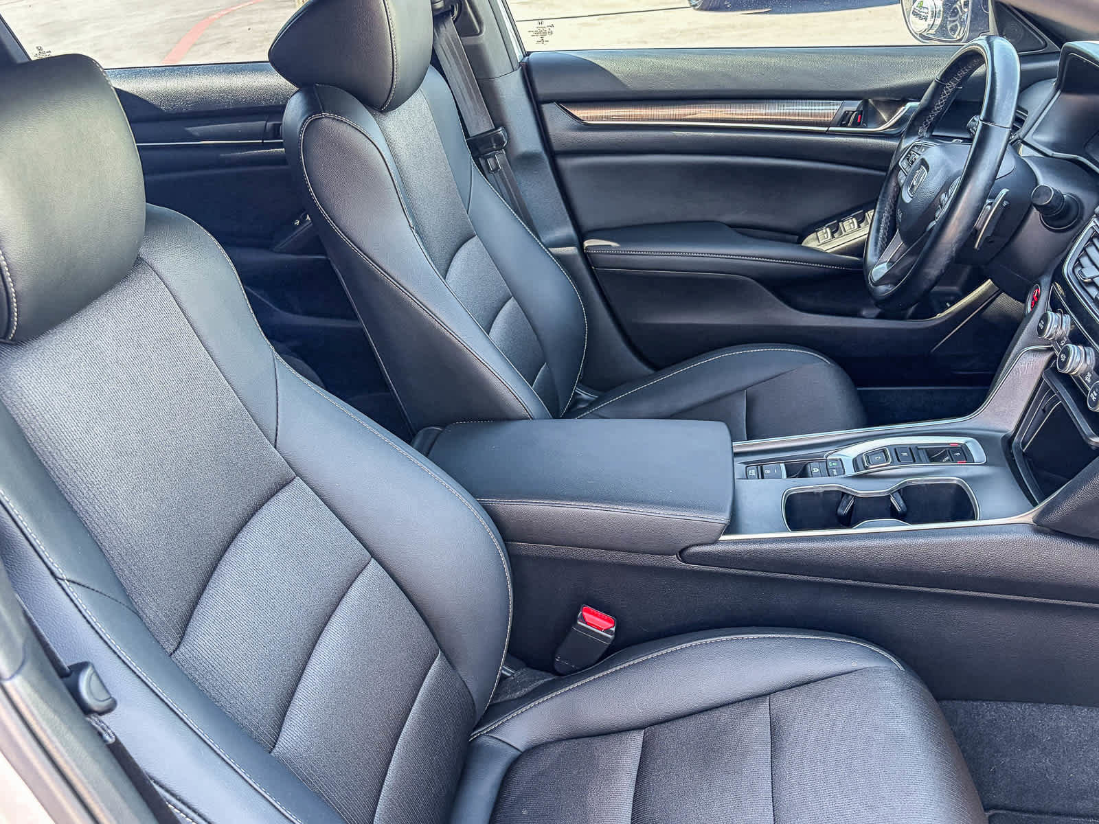 Used 2022 Honda Accord Sport image 15