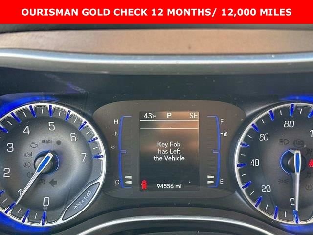 Used 2019 Chrysler Pacifica Touring Plus image 28