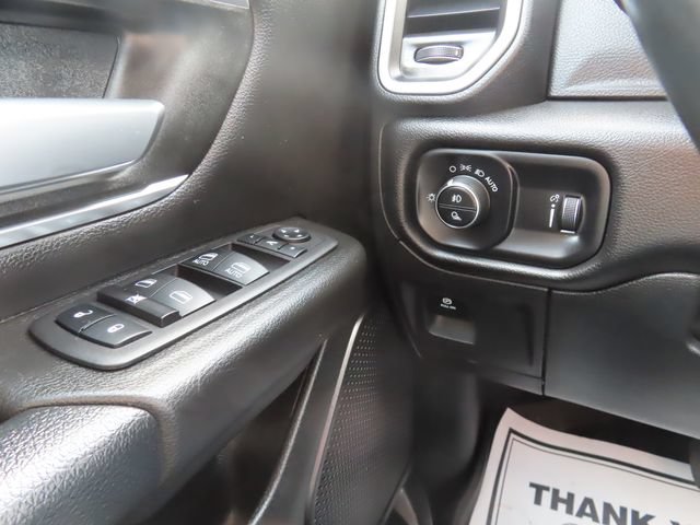 Used 2023 RAM 1500 Big Horn AWD/4WD image 32