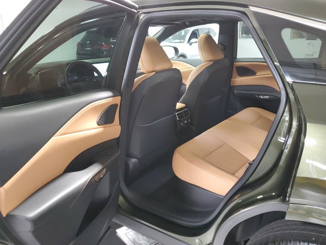 Used 2026 Lexus RX 350 Premium w/ Accessory Package (Z1) AWD/4WD image 22