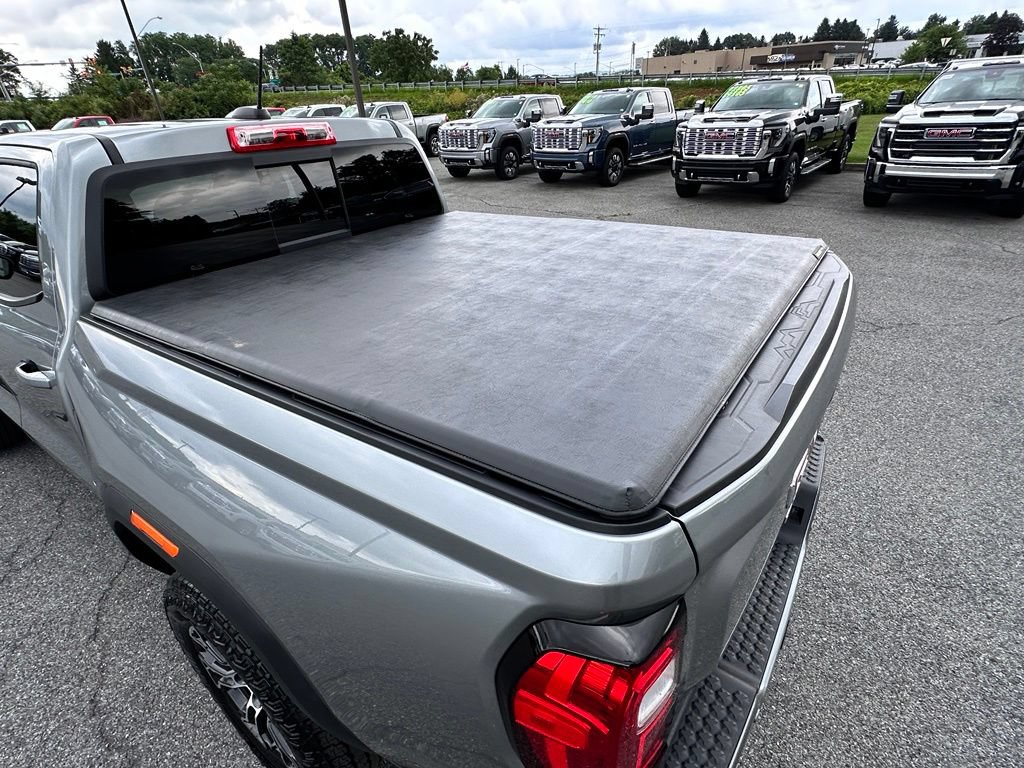 Used 2024 GMC Canyon AT4 w/ AT4 Premium Package AWD/4WD image 43
