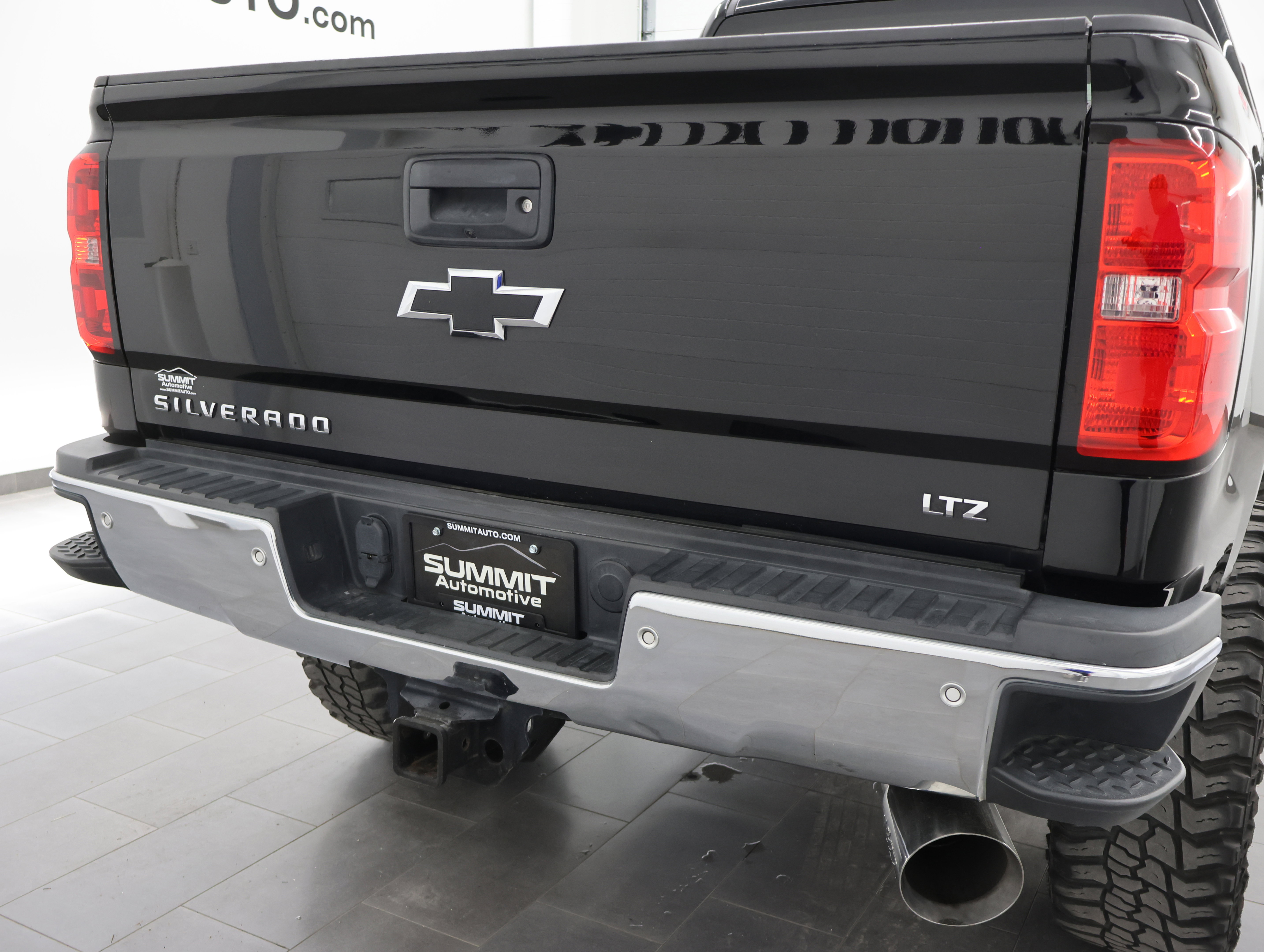 Used 2018 Chevrolet Silverado 2500 LTZ w/ Duramax Plus Package AWD/4WD image 26