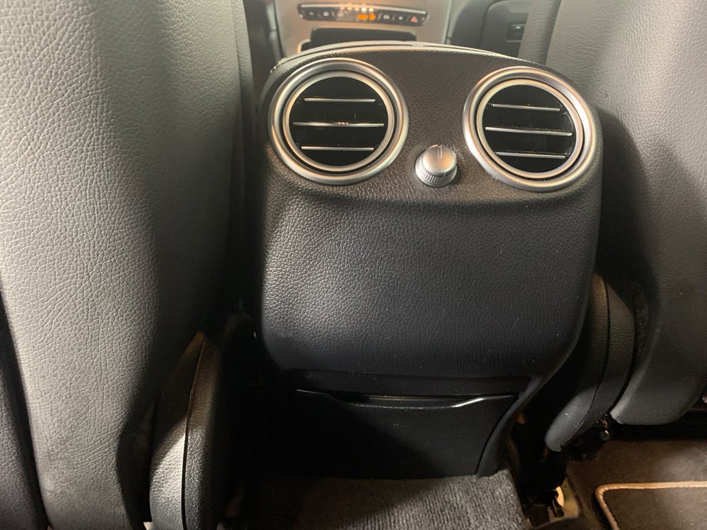 Used 2022 Mercedes-Benz GLC 300 4MATIC image 34