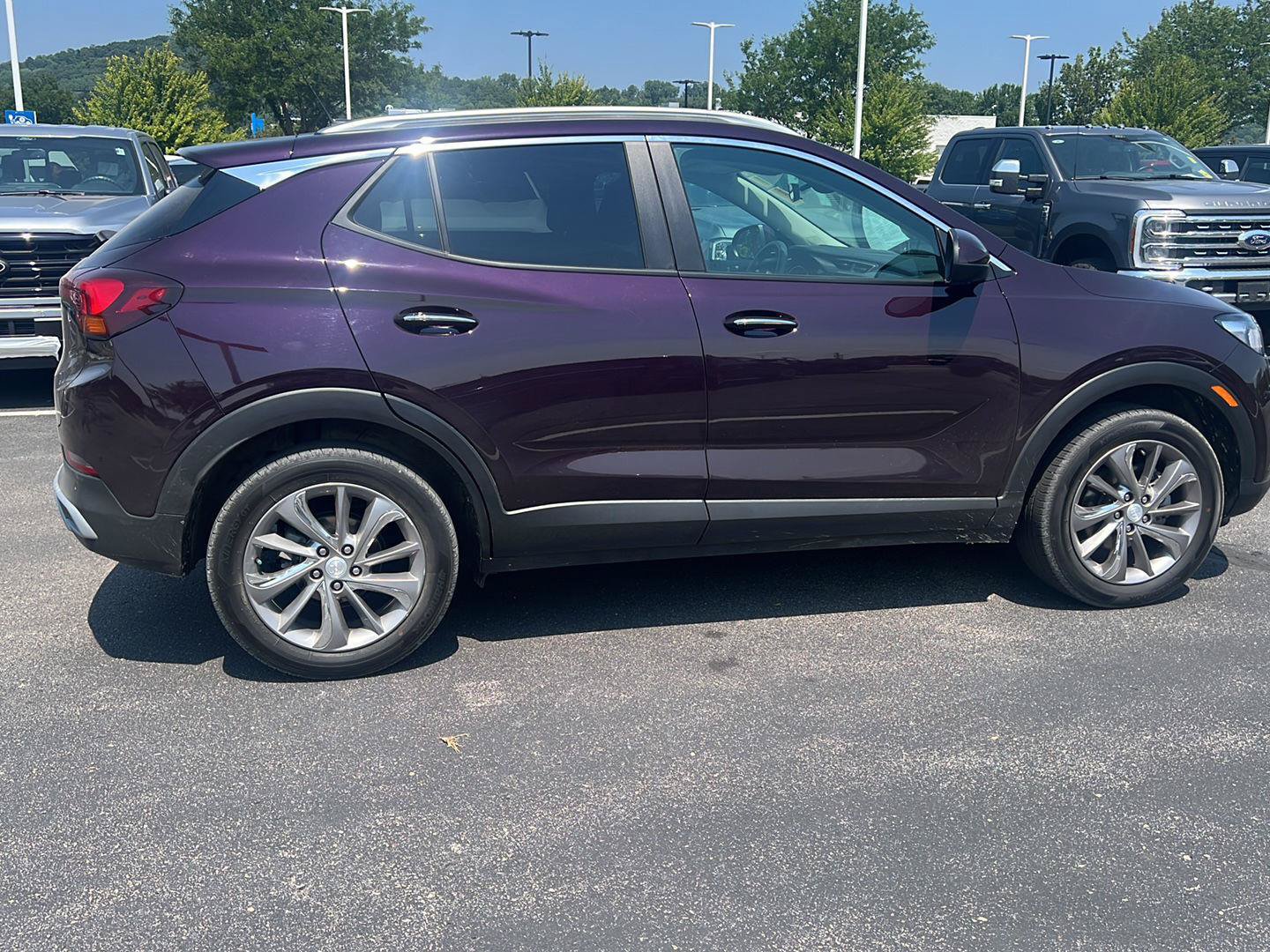Used 2021 Buick Encore GX Select w/ Advanced Technology Package AWD/4WD image 5