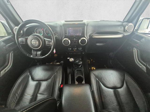 Used 2015 Jeep Wrangler Unlimited Sahara w/ Mopar Chrome Edition Group AWD/4WD image 19