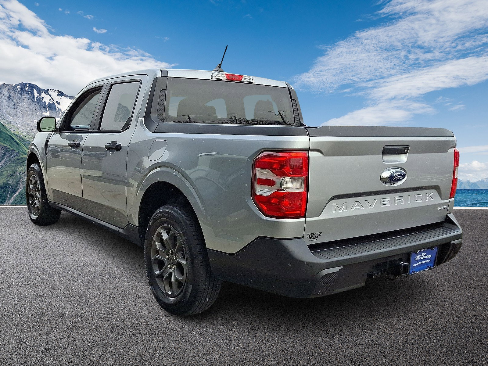 Certified 2024 Ford Maverick XLT w/ XLT Luxury Package image 4