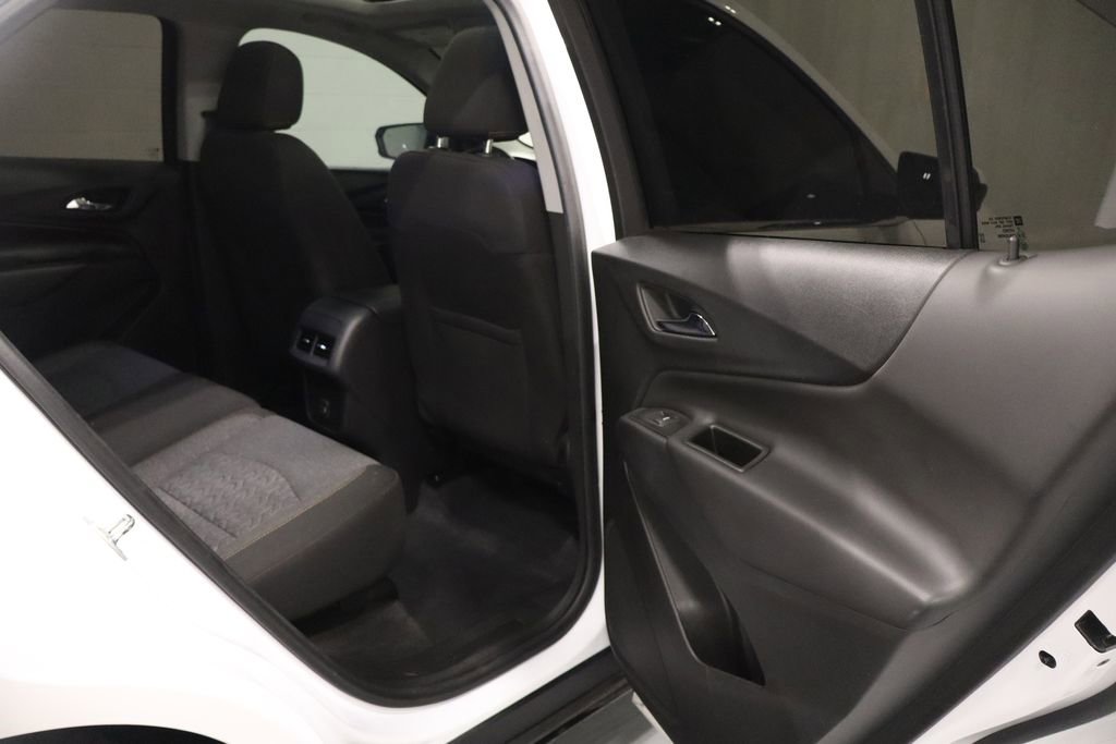 Used 2022 Chevrolet Equinox LT AWD/4WD image 17