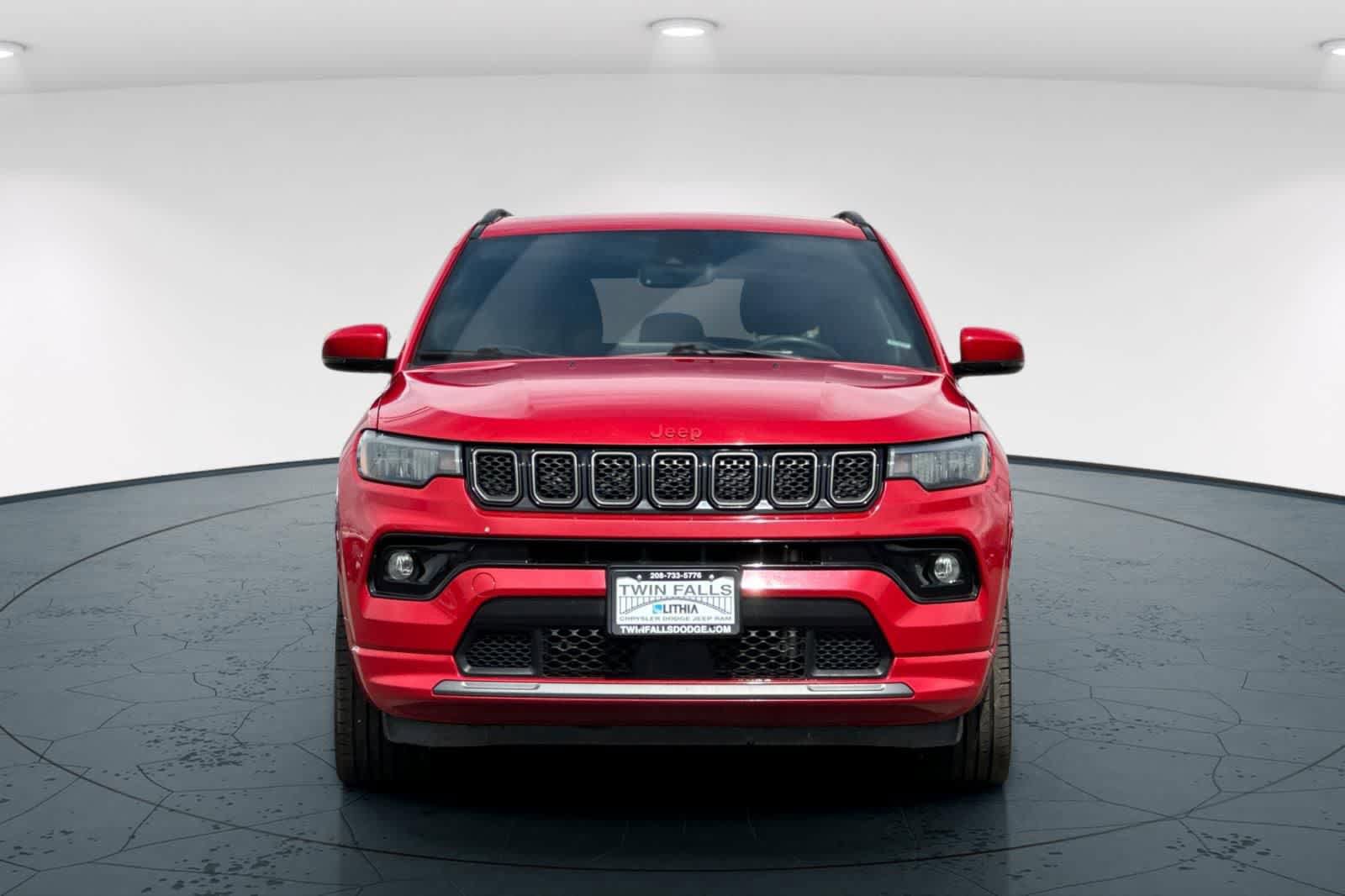 Used 2023 Jeep Compass Limited AWD/4WD image 10