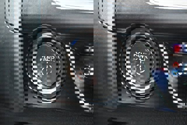 Used 2023 Lexus UX 250h Premium image 34