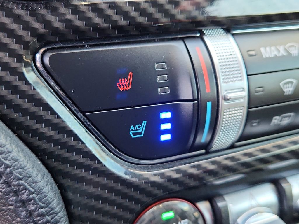 Used 2019 Ford Mustang GT Premium w/ Equipment Group 401A RWD image 20