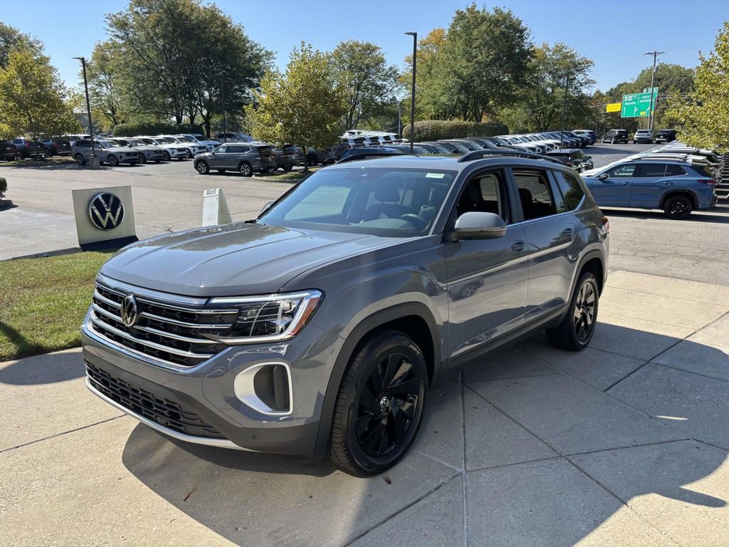 New 2026 Volkswagen Atlas SE image 3