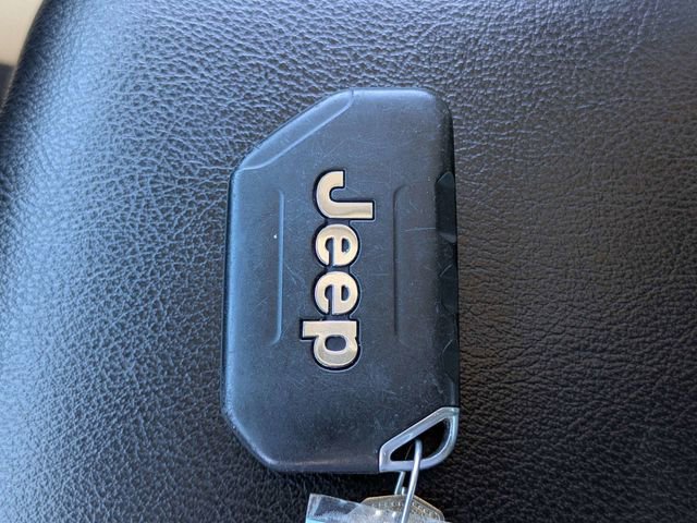 Used 2022 Jeep Wrangler Sport image 27