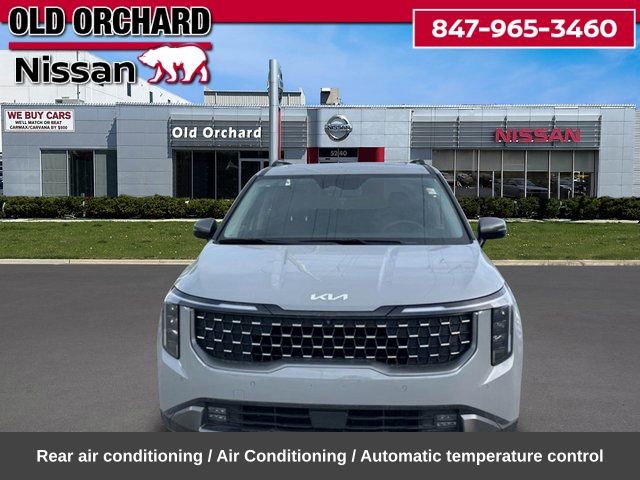 Used 2025 Kia Carnival SX FWD image 2
