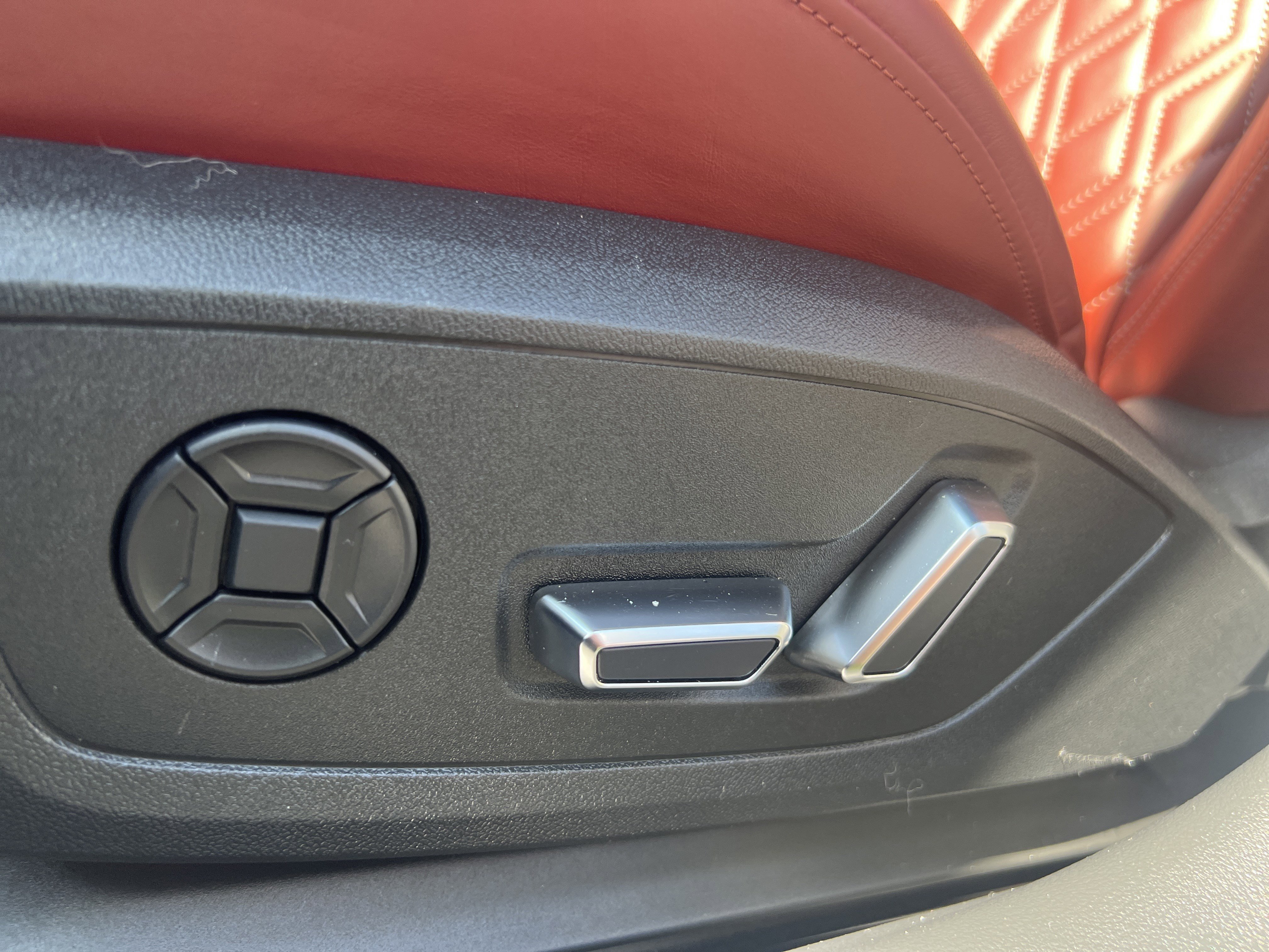 Used 2022 Audi S6 Premium Plus image 23