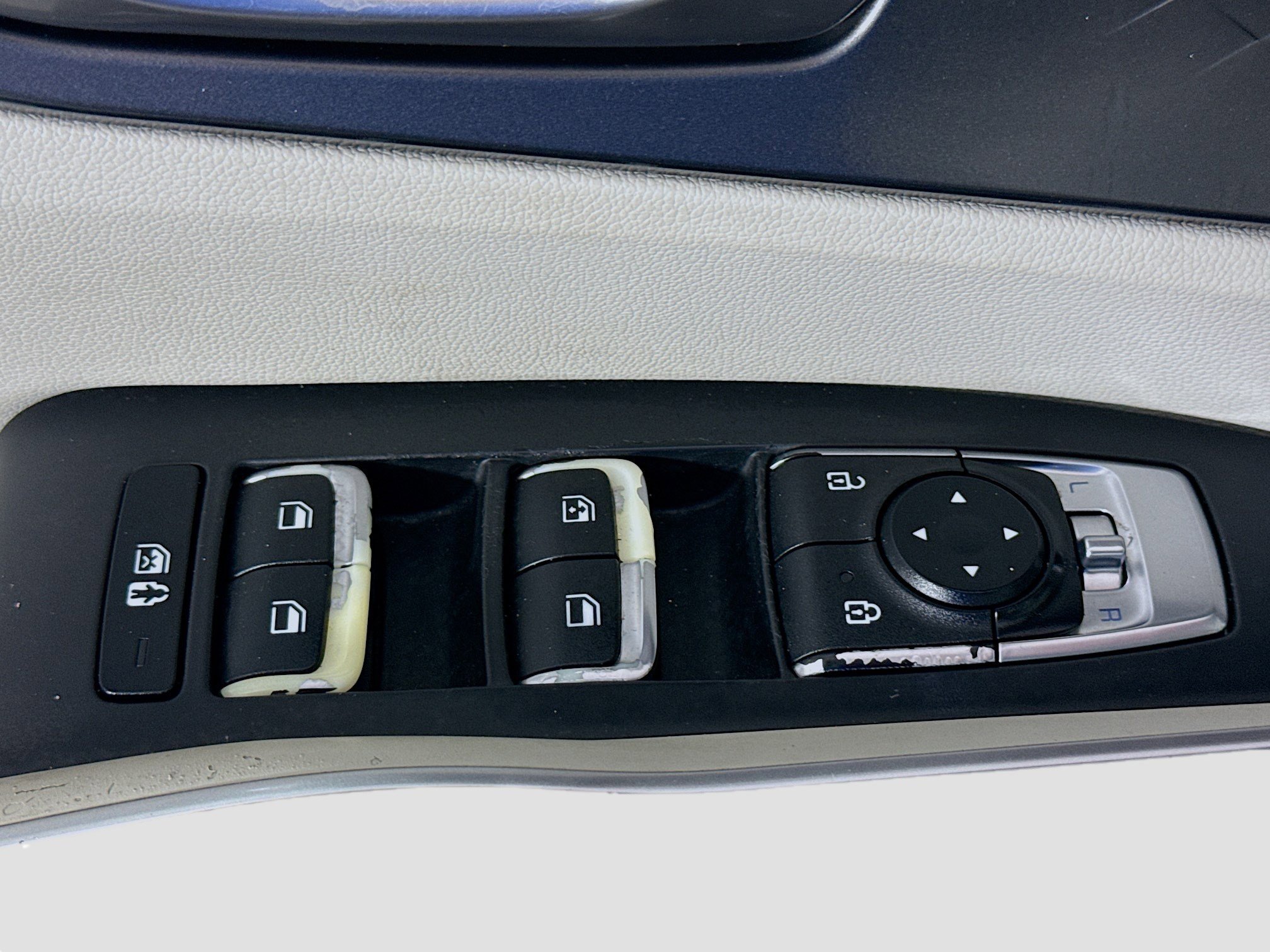 Used 2021 Kia Sorento S FWD image 24