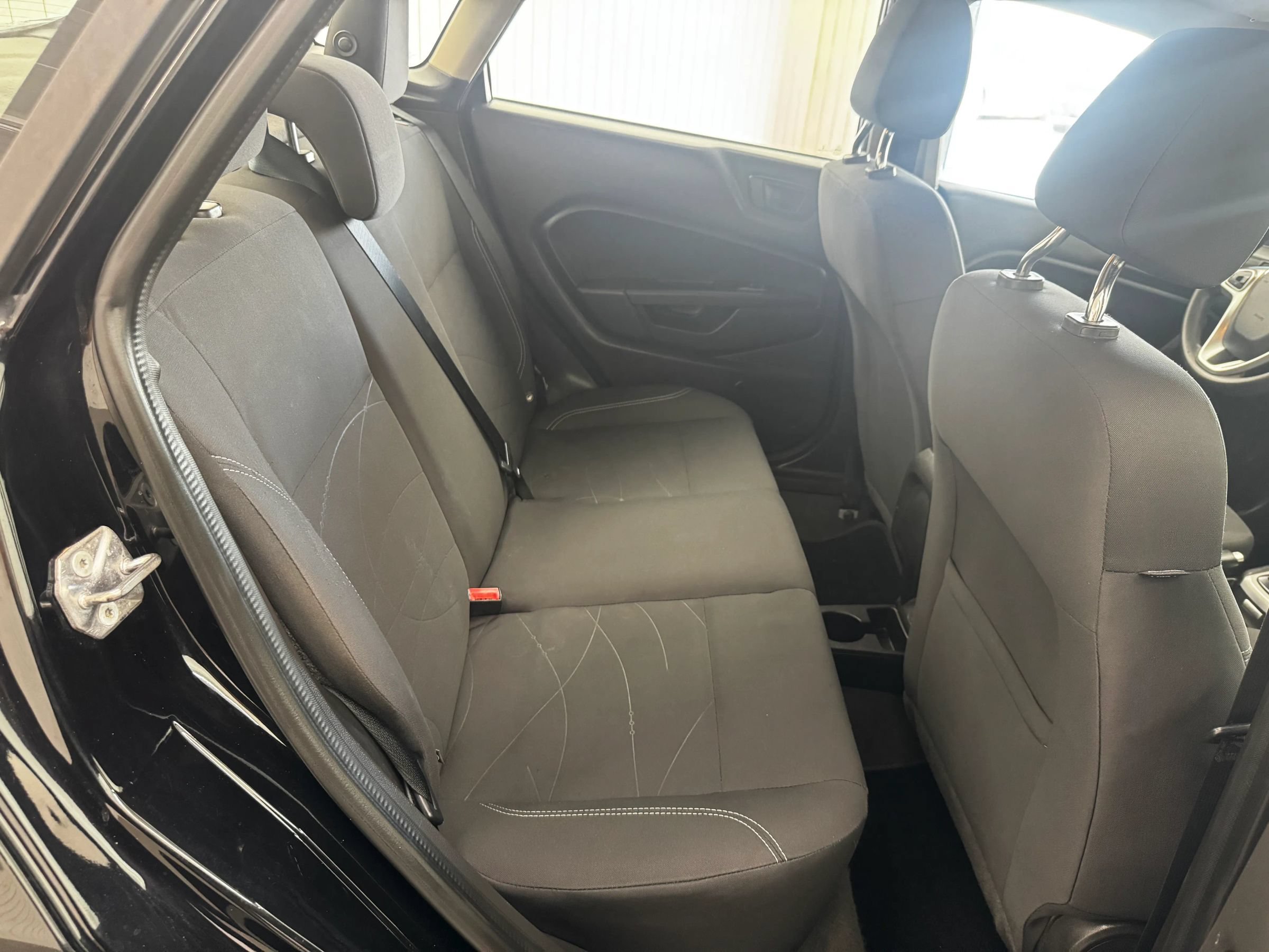 Used 2019 Ford Fiesta SE FWD image 11