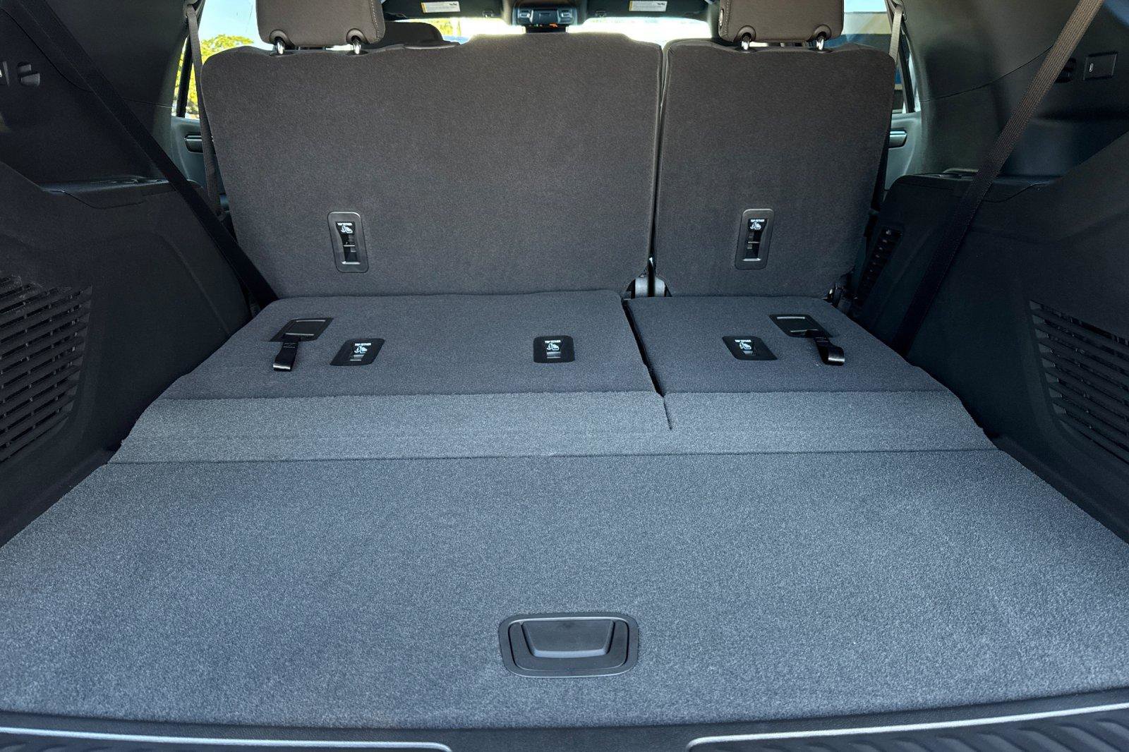 New 2026 Chevrolet Tahoe LS w/ LPO, Dark Essentials Package RWD image 20