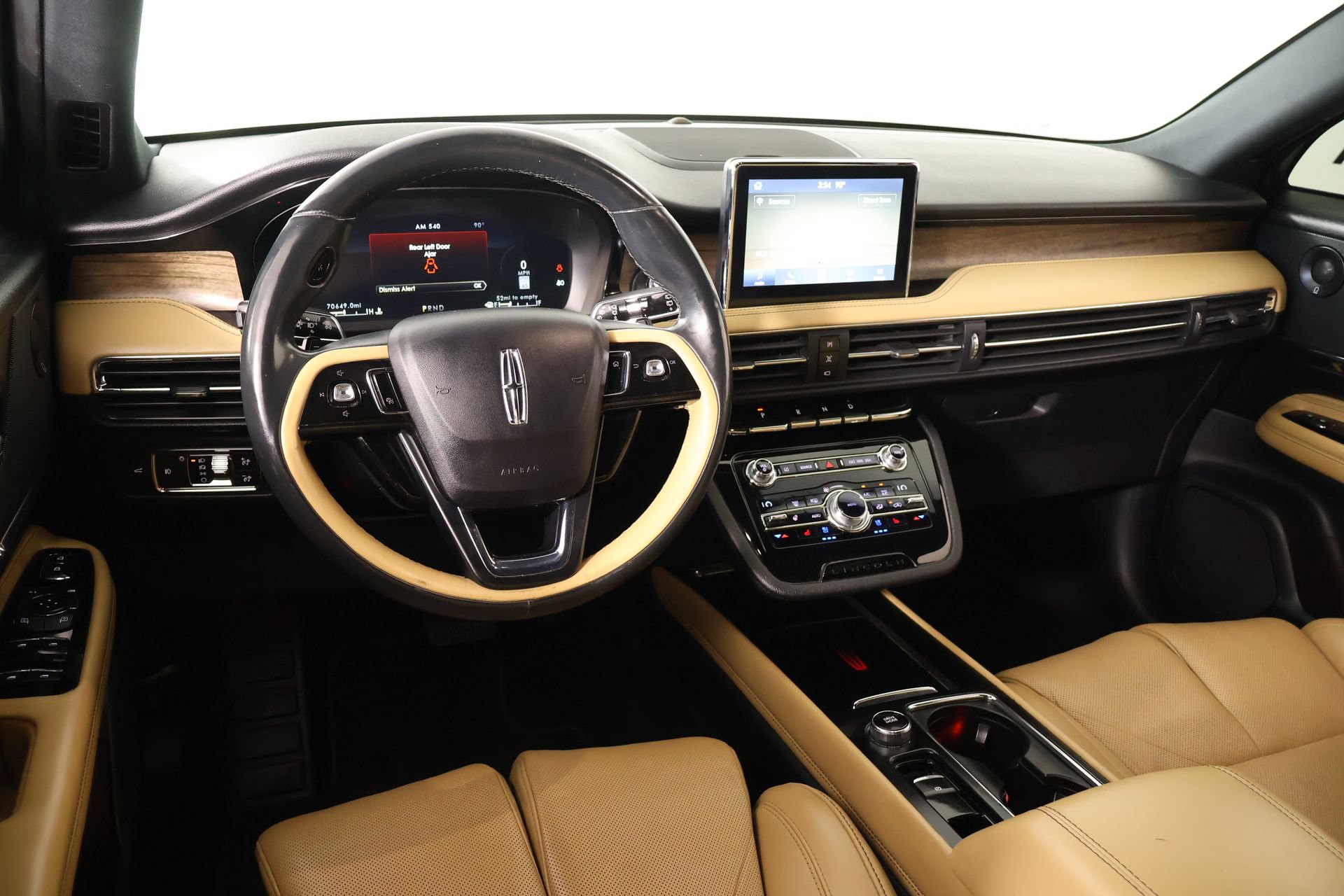 Used 2020 Lincoln Corsair Reserve w/ Equipment Group 202A AWD/4WD image 2