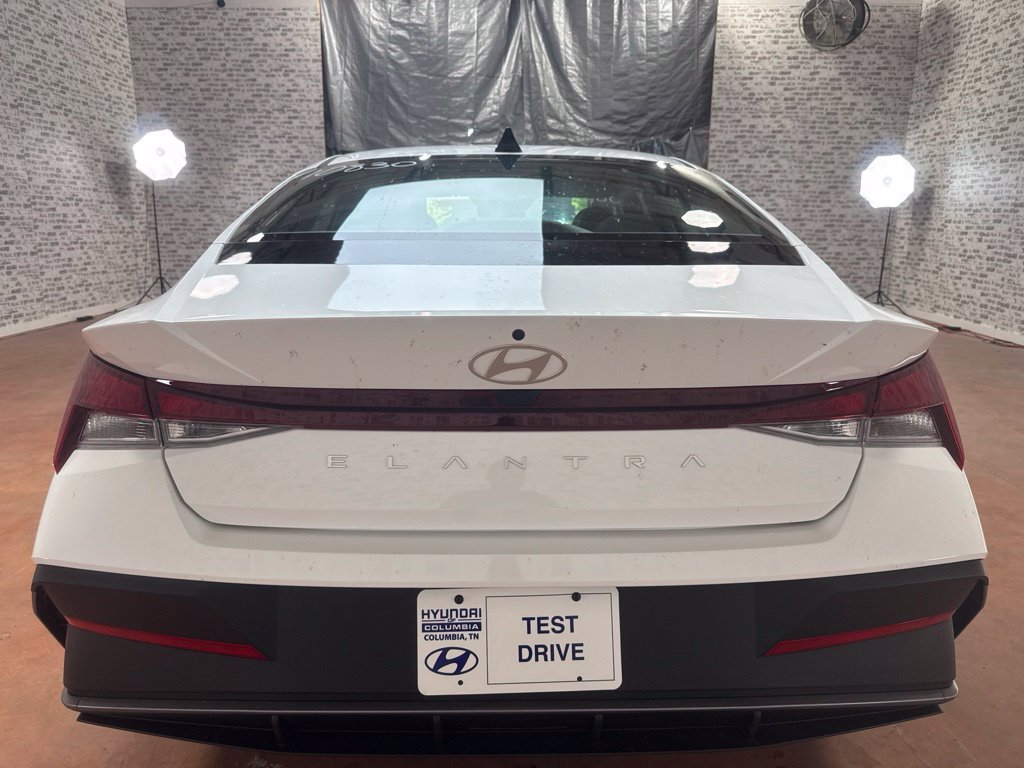 New 2026 Hyundai Elantra SE FWD image 6