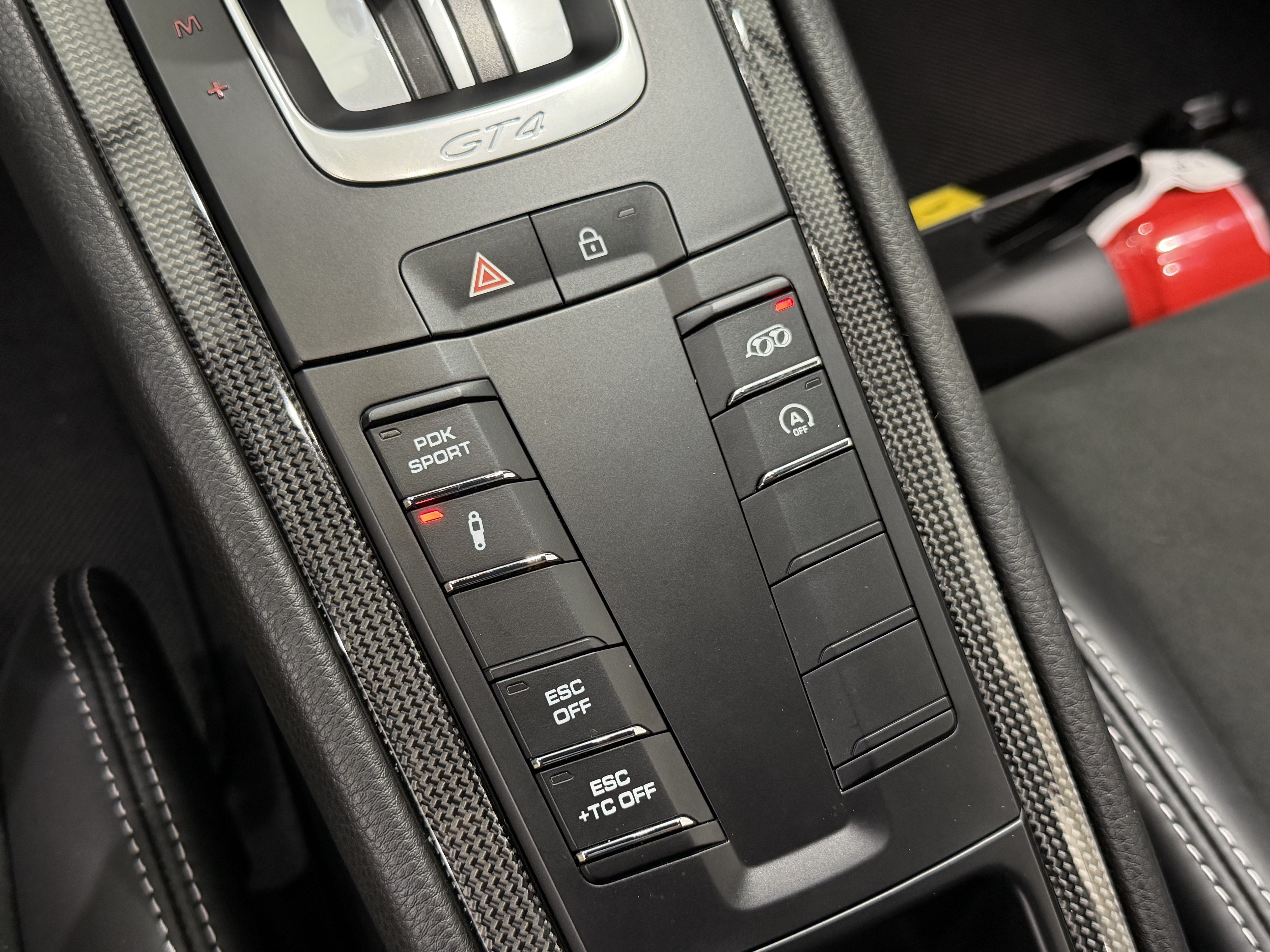 Certified 2022 Porsche 718 Cayman GT4 RWD image 33