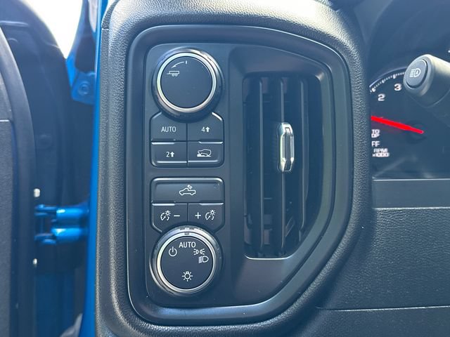 Used 2023 Chevrolet Silverado 1500 Custom AWD/4WD image 25
