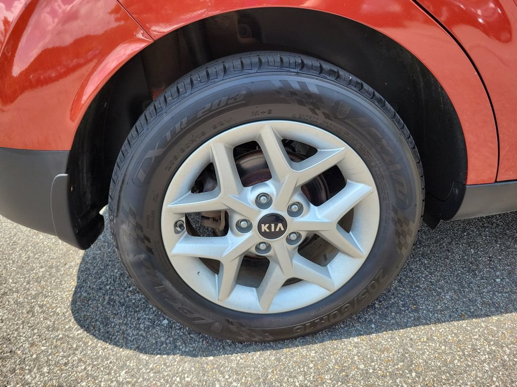 Used 2020 Kia Soul S FWD image 26