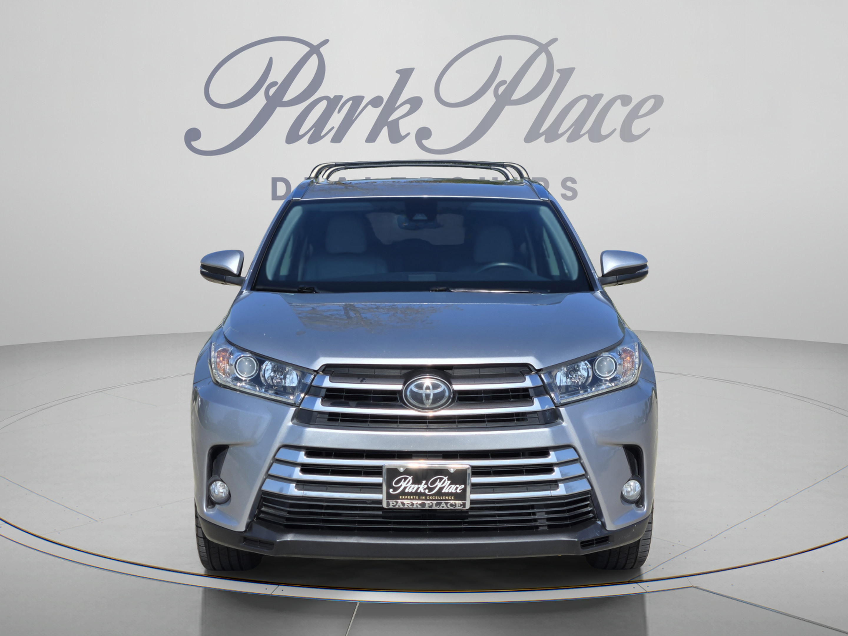 Used 2018 Toyota Highlander Limited FWD image 8