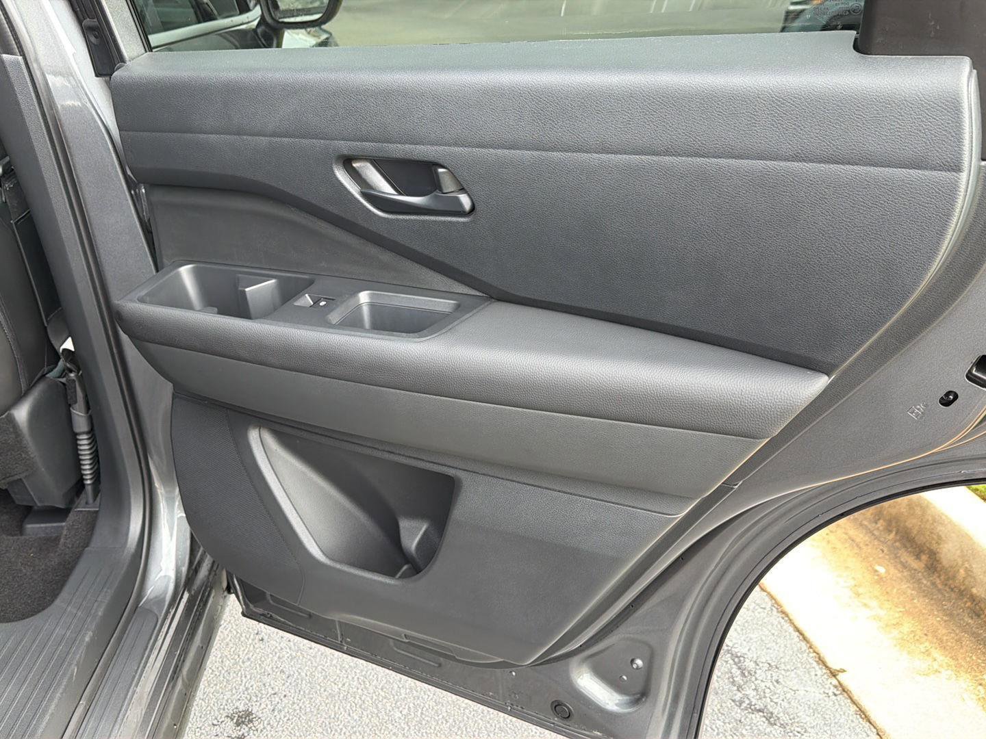 Used 2025 Nissan Pathfinder Rock Creek AWD/4WD image 15