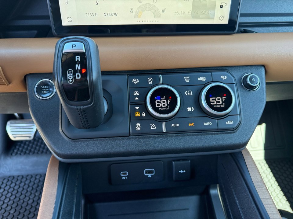 Used 2020 Land Rover Defender 110 X AWD/4WD image 22