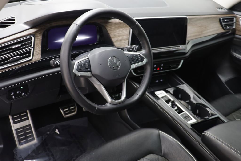 Used 2024 Volkswagen Atlas SEL Premium R-Line image 6
