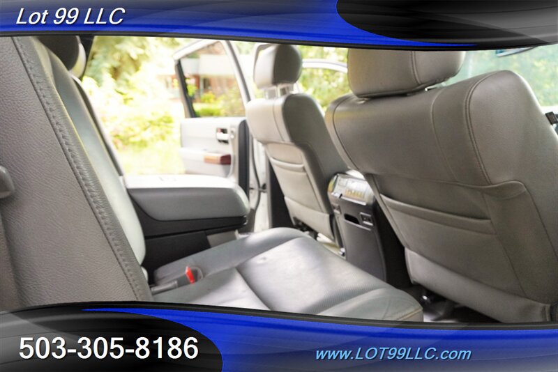 Used 2011 Toyota Sequoia Platinum AWD/4WD image 18