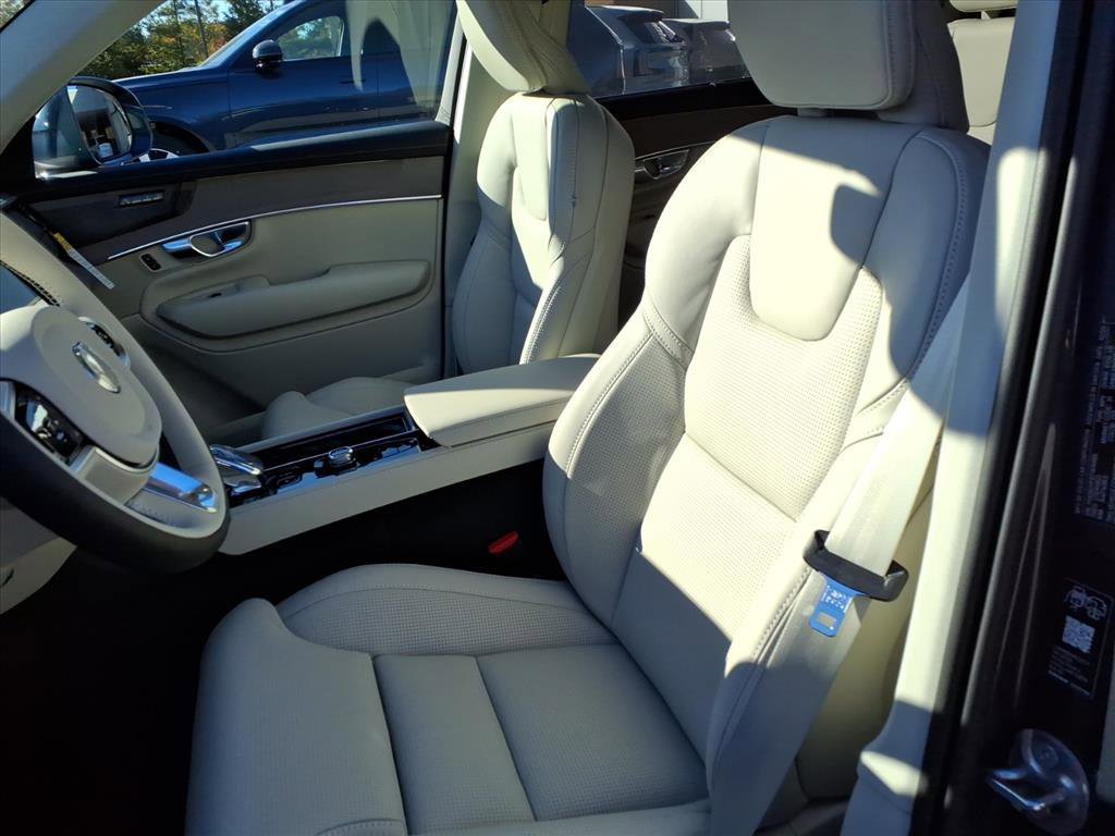 New 2026 Volvo XC90 B6 Ultra w/ Protection Package AWD/4WD image 16