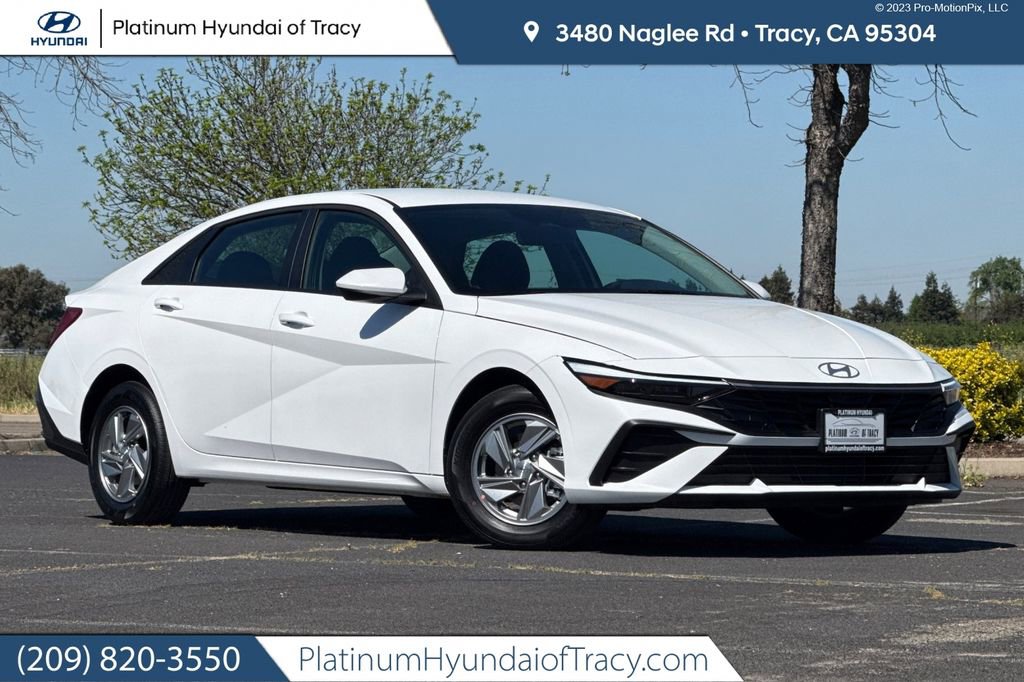 New 2026 Hyundai Elantra SE