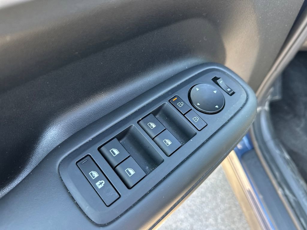 Used 2025 Hyundai Santa Fe SEL image 12