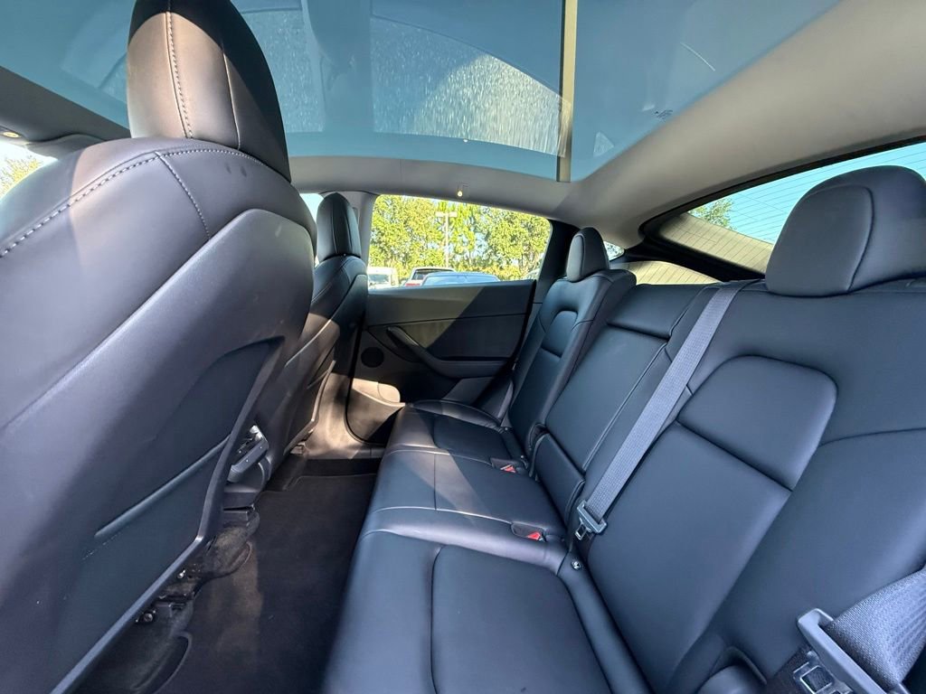 Used 2022 Tesla Model Y Performance AWD/4WD image 16