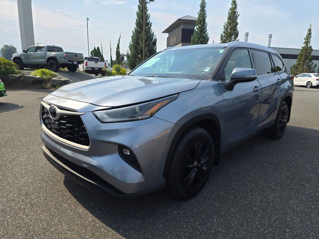 Used 2021 Toyota Highlander XLE image 8