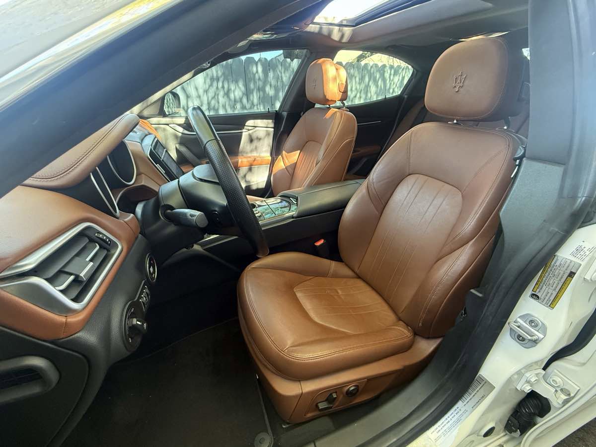 Used 2018 Maserati Ghibli image 4