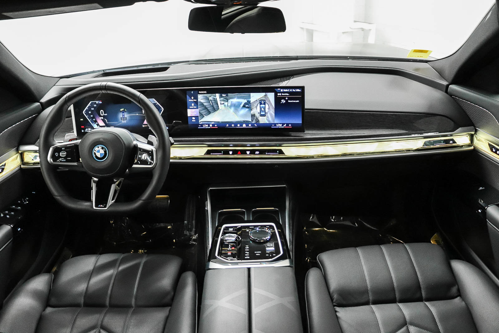 Used 2026 BMW 750e xDrive w/ Executive Package AWD/4WD image 12