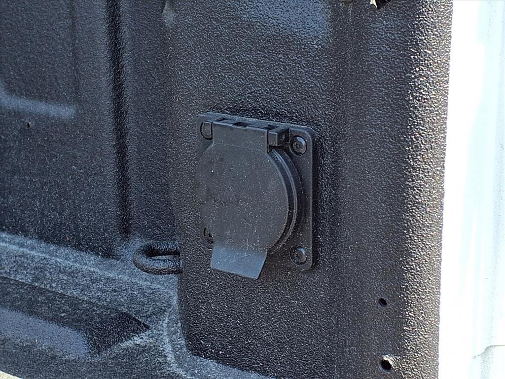 Certified 2022 Chevrolet Silverado 1500 High Country w/ Safety Package II image 8