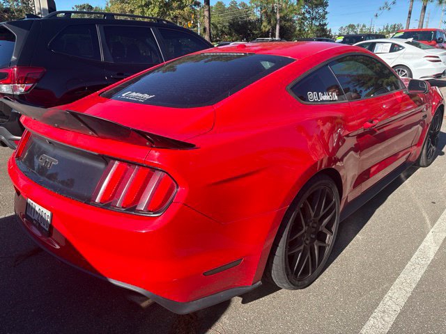 Used 2017 Ford Mustang GT Premium RWD image 4