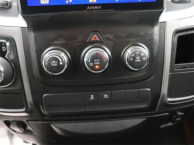 Used 2022 RAM 1500 Classic SLT image 33