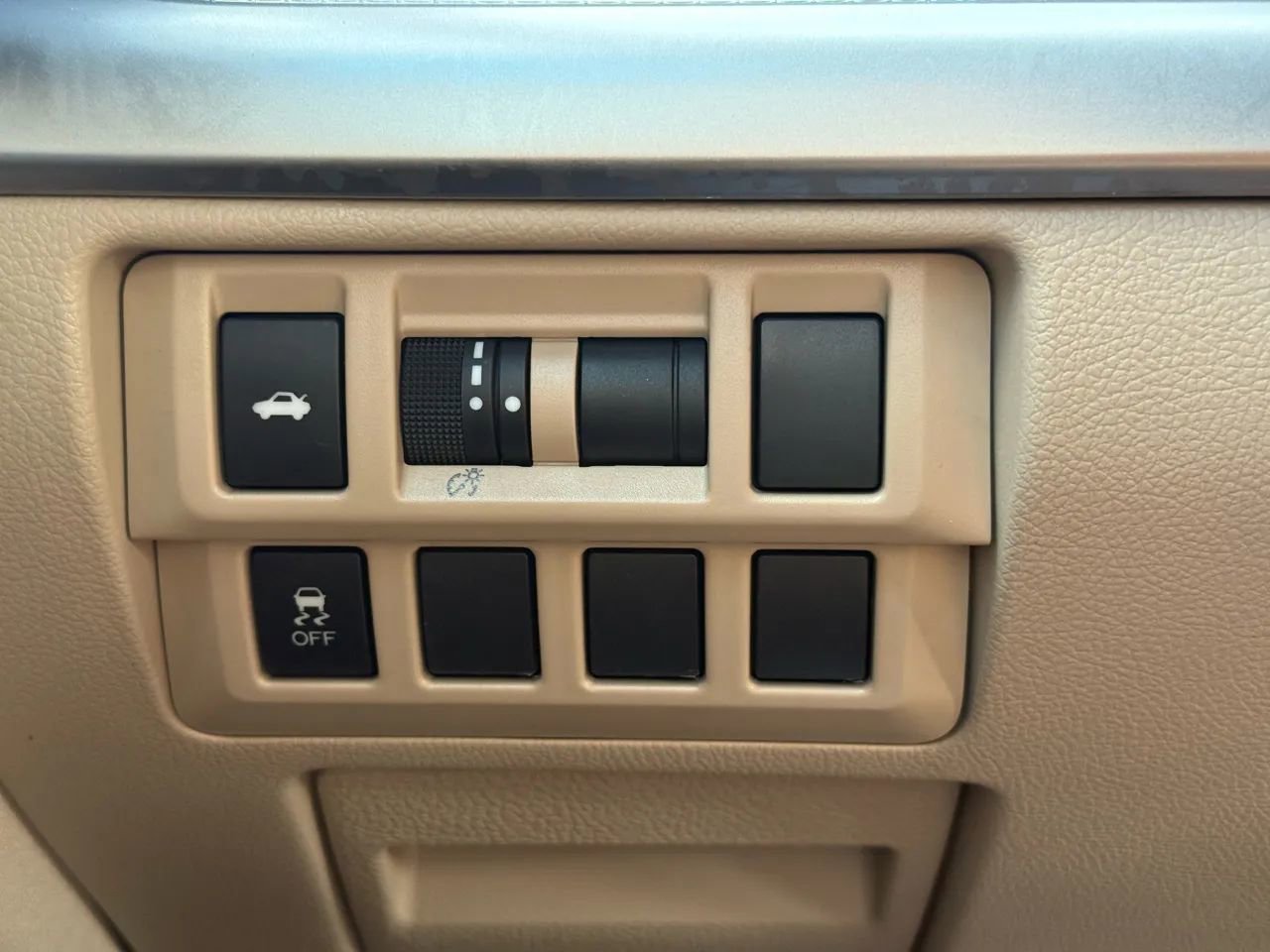 Used 2018 Subaru Legacy 2.5i Premium w/ Moonroof Package image 24