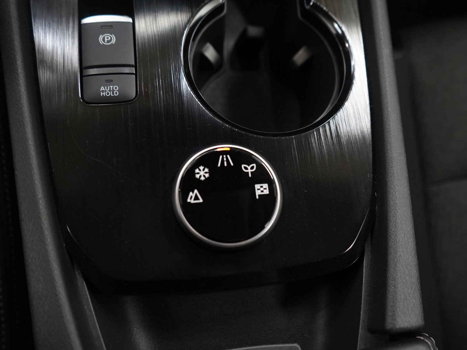 Used 2025 Nissan Rogue SV image 26
