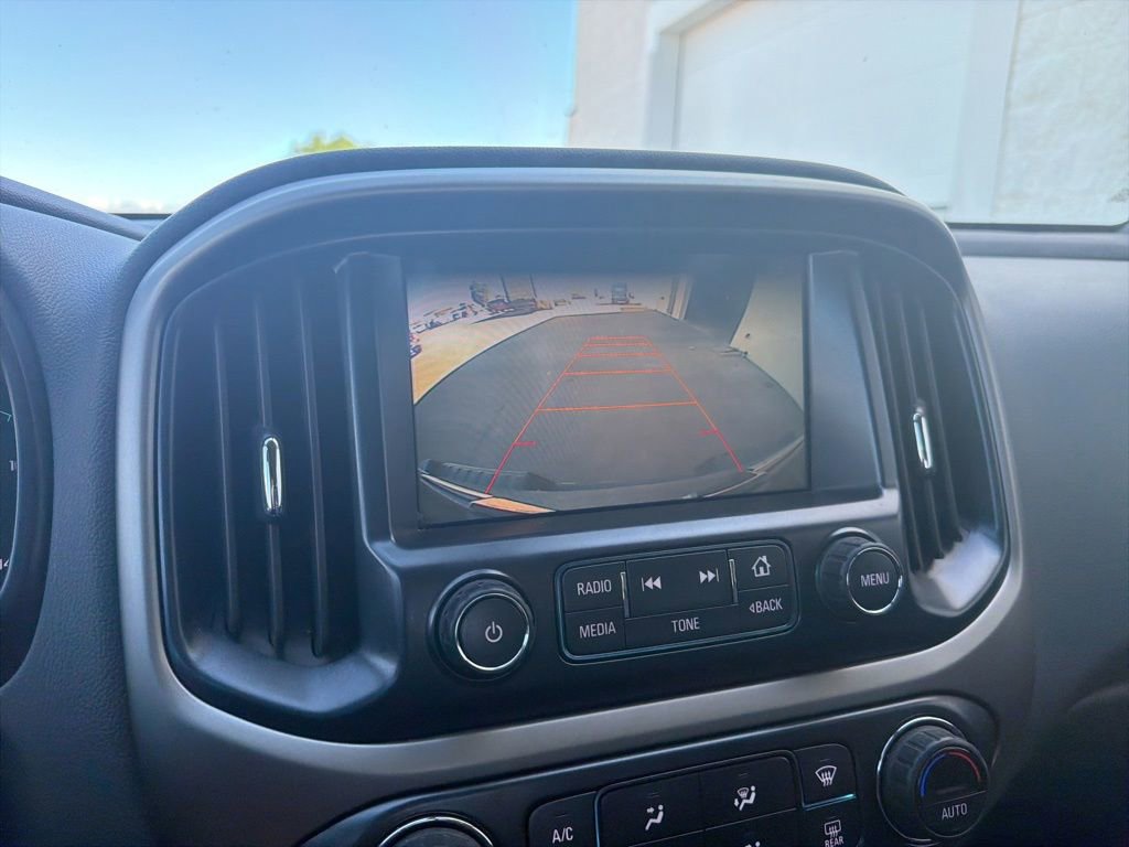 Used 2017 Chevrolet Colorado Z71 AWD/4WD image 18